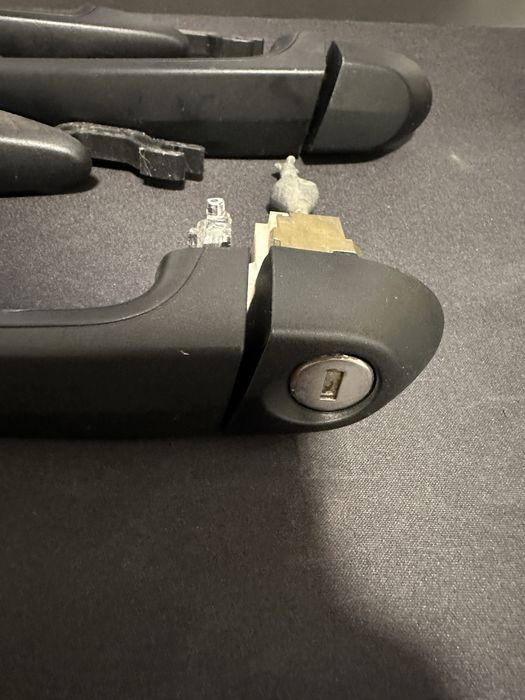 Manere usi BMW seria 1 e87