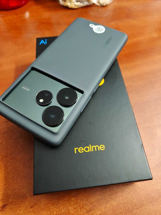 Vand/schimb Realme GT6