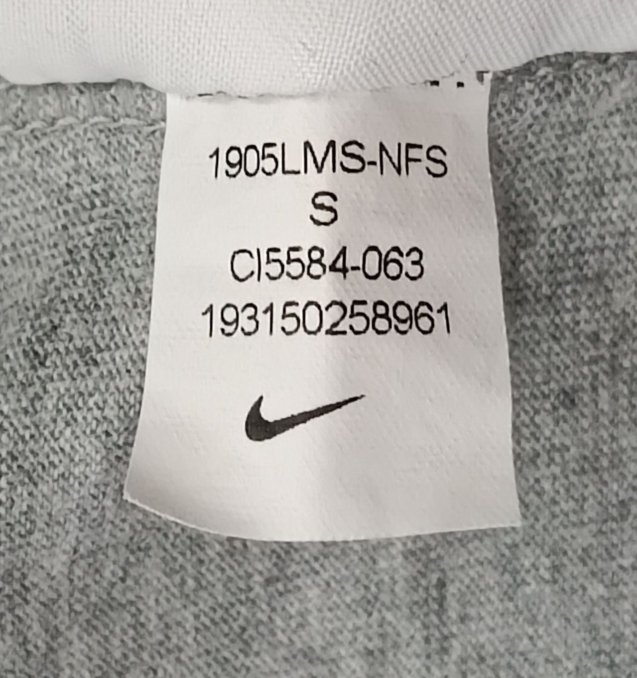 Nike AIR Force 1 Tee оригинална тениска S Найк спорт памук фланелка