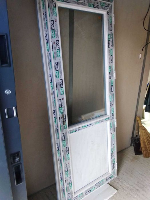 PVC врата балконска, нова