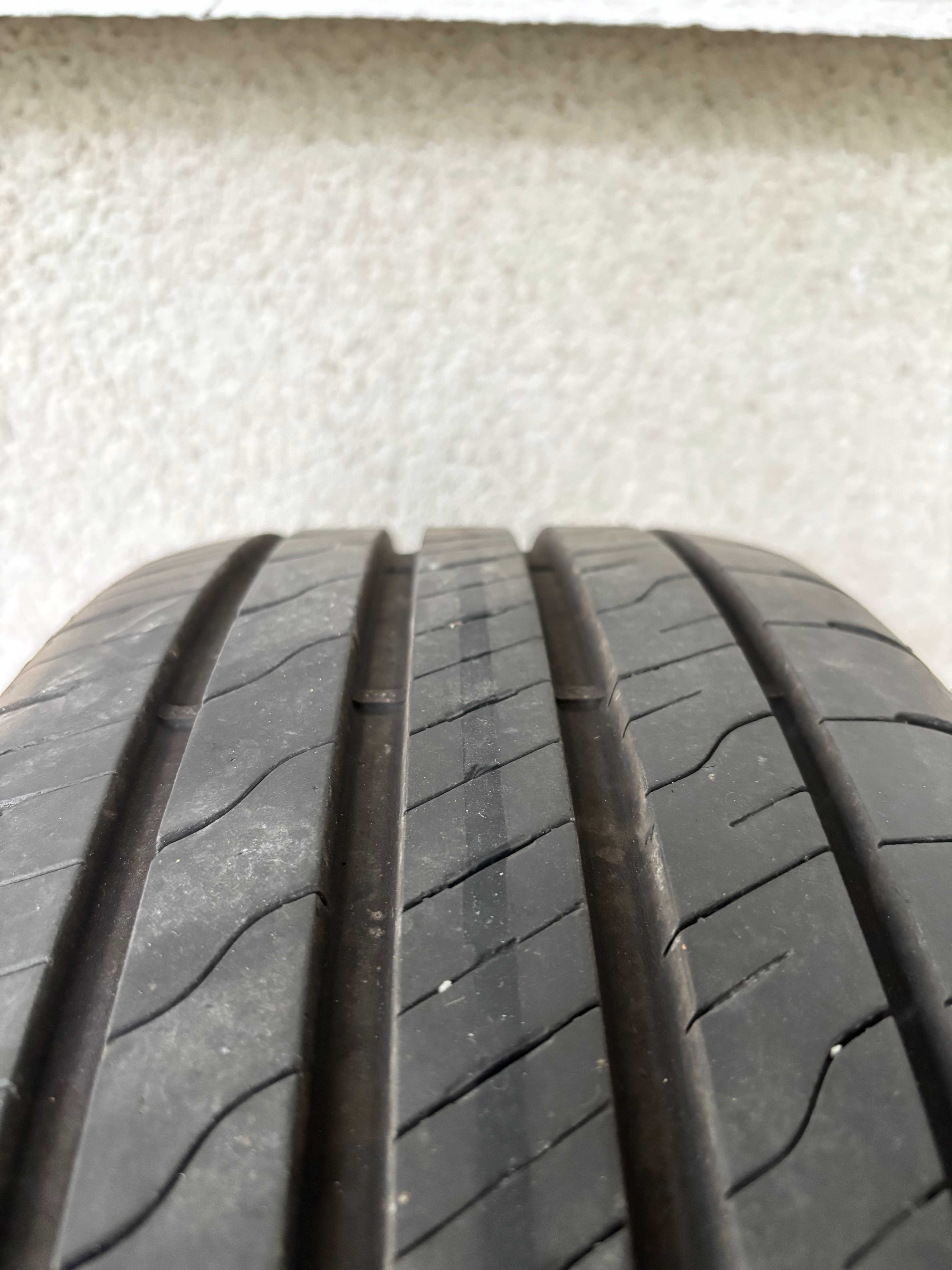 2бр летни гуми Goodyear