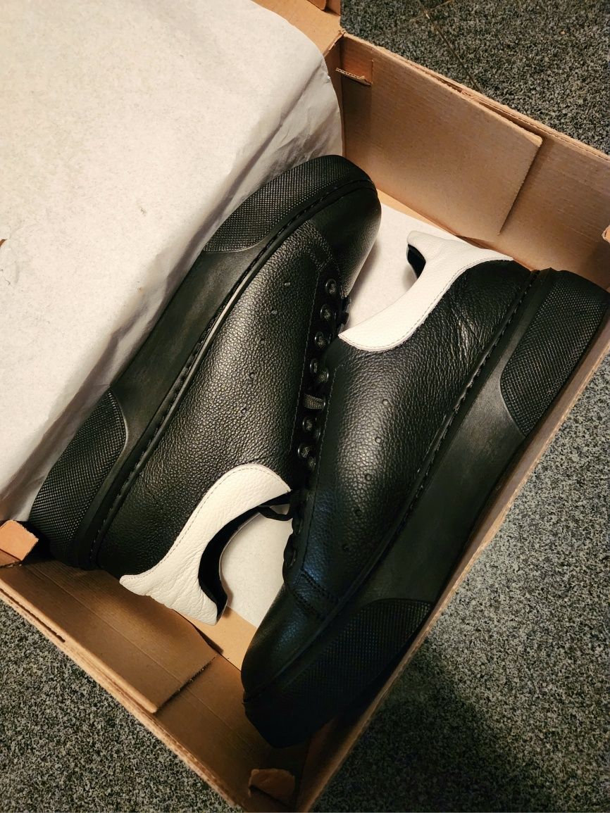 Pantofi smart casual