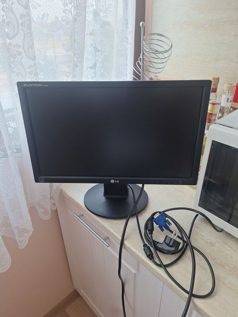 Монитор LG FLATRON W1946