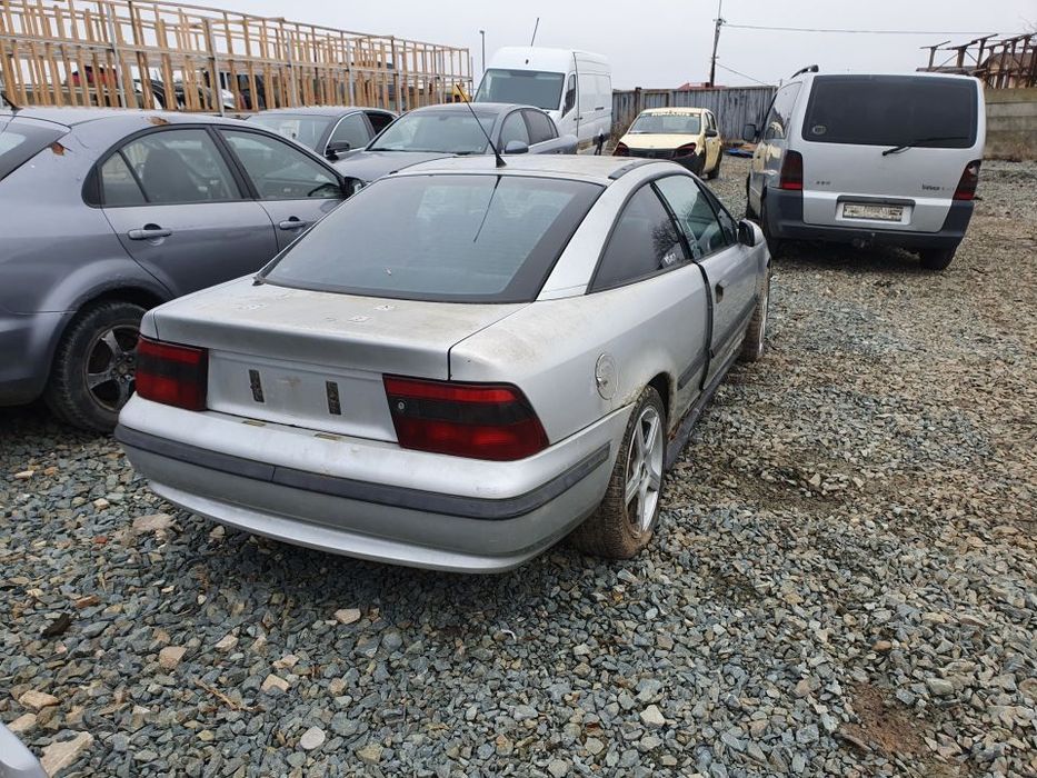 Dezmembrari  Opel CALIBRA A (85)  1990  > 1997 2.0 i Benzina