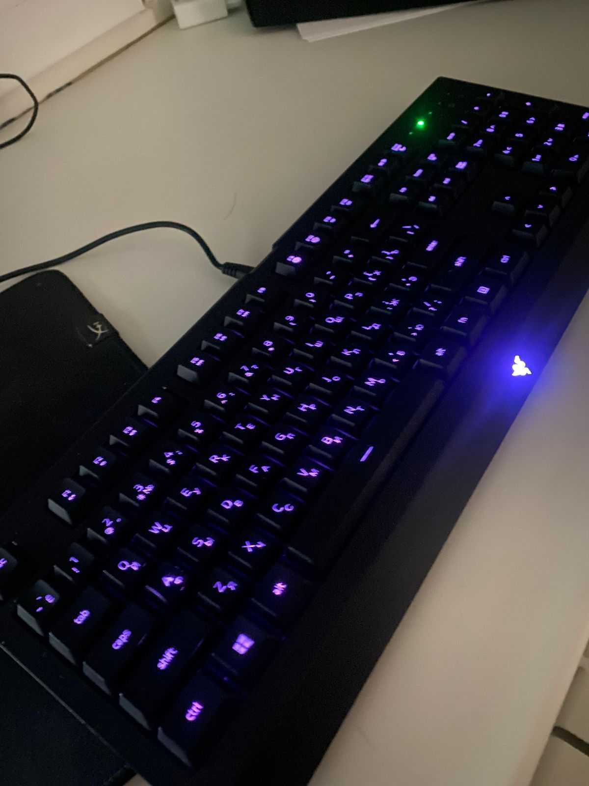 ПРОДАМ клавиатуру RAZER