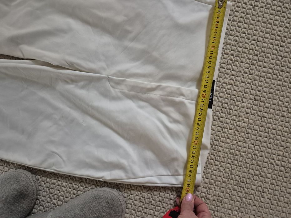 Pantaloni de la Mango