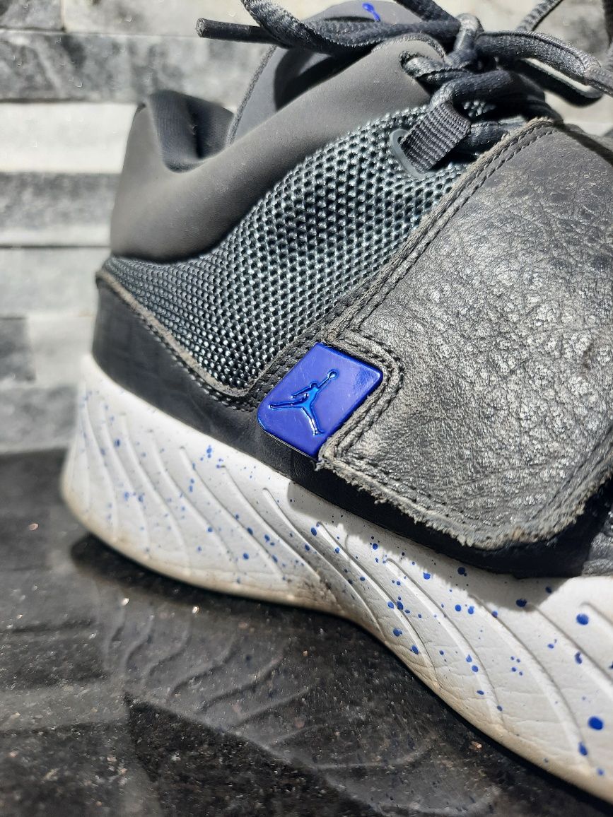 Nike Air Jordan J23 dark grey, noi