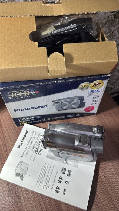 Продам видеокамеру Panasonic