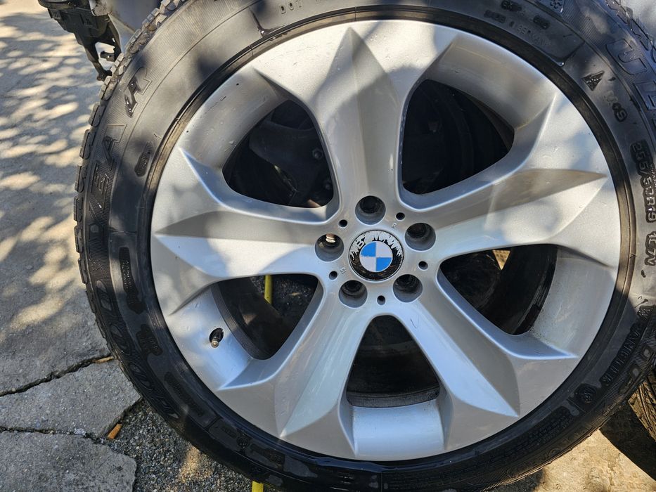 Vând  jante bmw r 19 cu anvelope de iarna