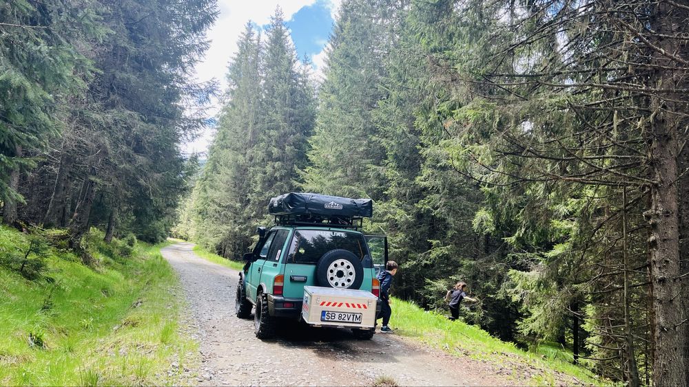 Vitara 1.6 16v stare foarte buna. Fara rugina.