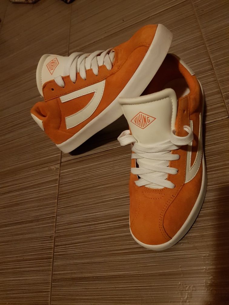 Adidasi Viking 40