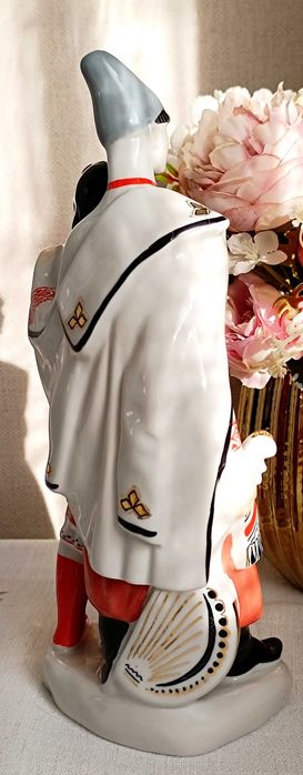 Винтажная статуэтка Левко и Галя , Майская ночь, Киев СССР