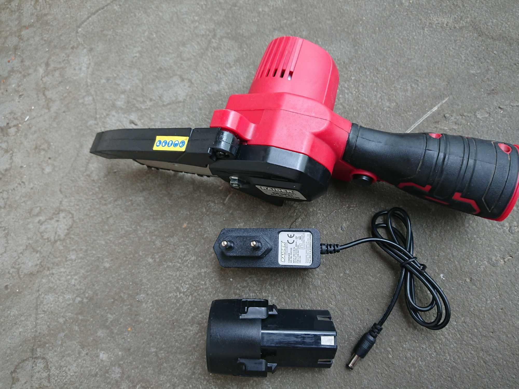 Акумулаторна резачка 12 v , акумулаторен трион