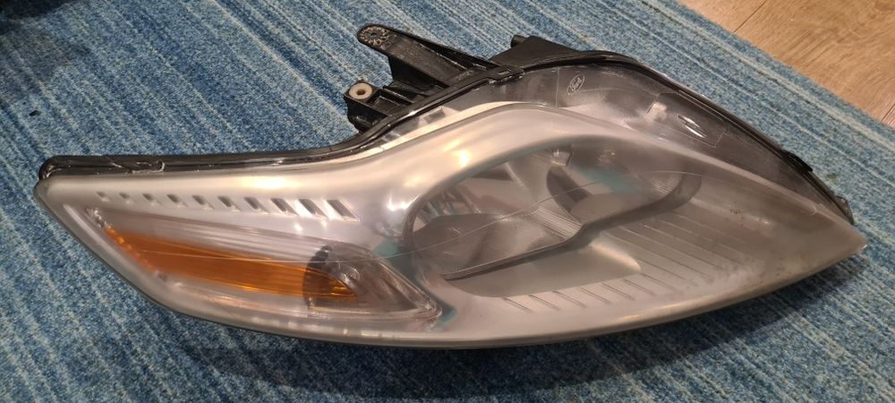 Фарове за Ford Mondeo 3 и Ford Fokus 1