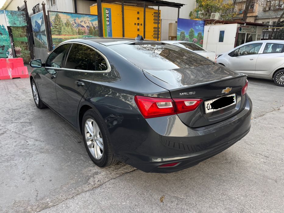 Малибу 2 2.4 сотилади