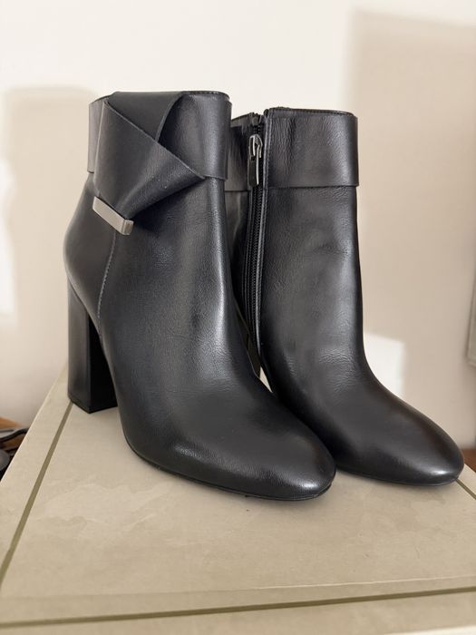 Дамки боти Derimod