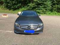 Mercedes Banz E 220