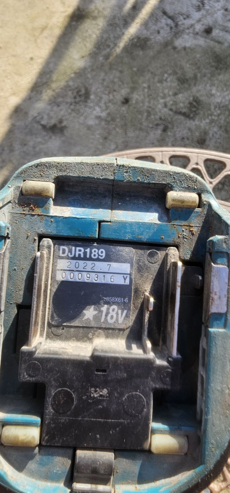 fierastrau makita DJR189