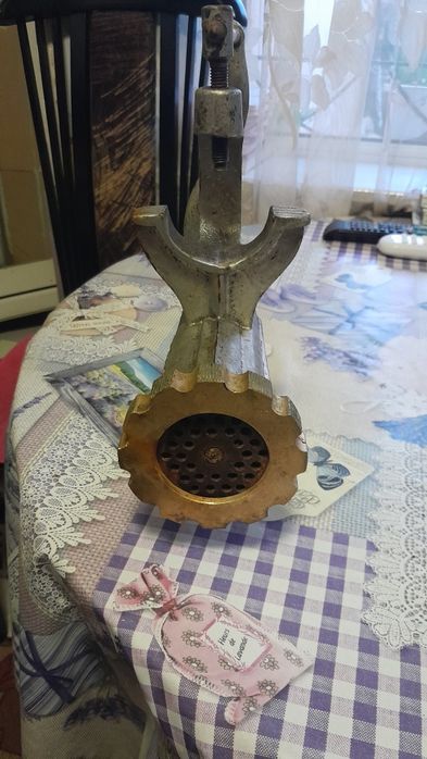 Ръчна машина за мелене