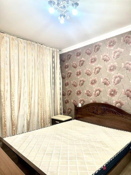 Гафур Гулом Метросига 1 кадам жоида_Безмаклер квартира