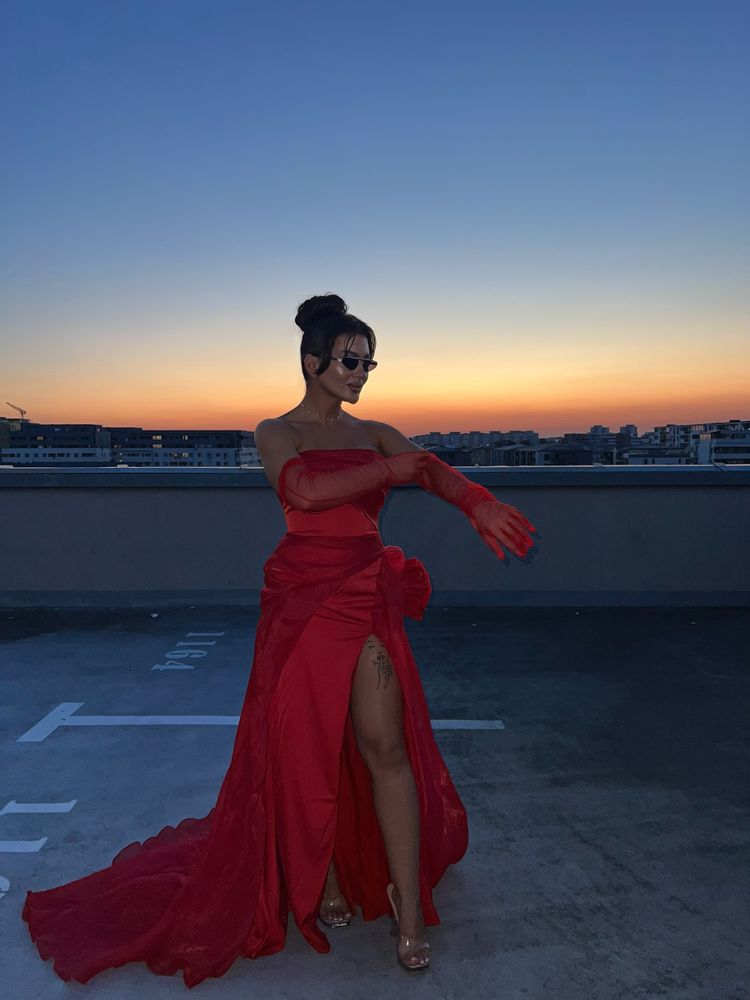 Rochie superba trena si corset