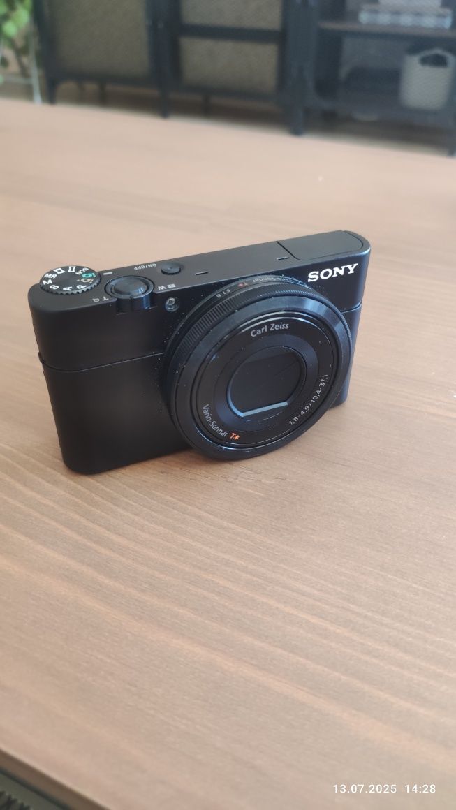 фотоапарат Sony dsc-rx 100