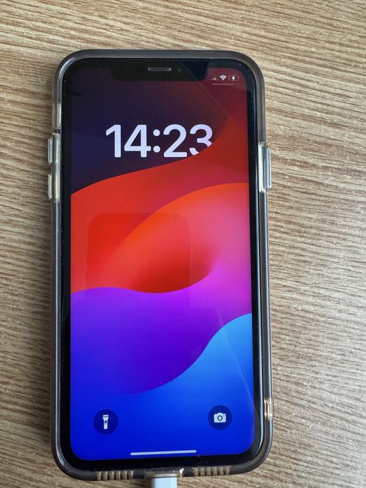 vand iPhone XR stare buna