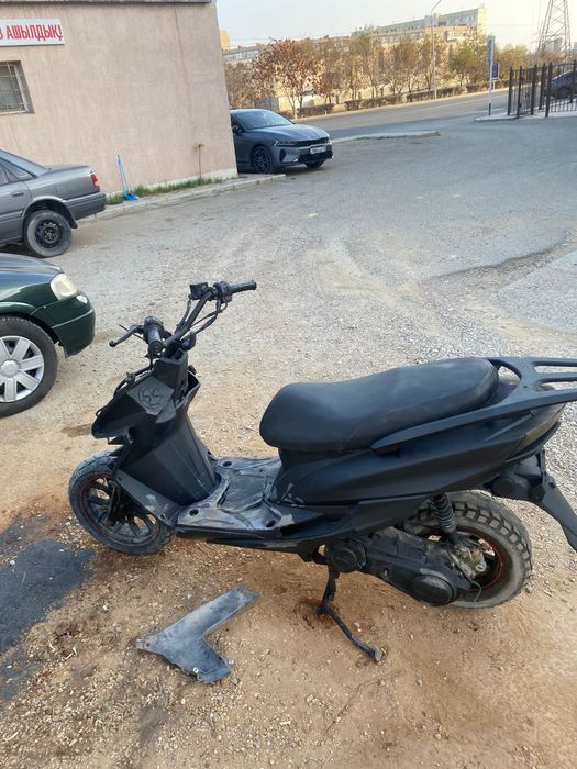 Продам мопед макси