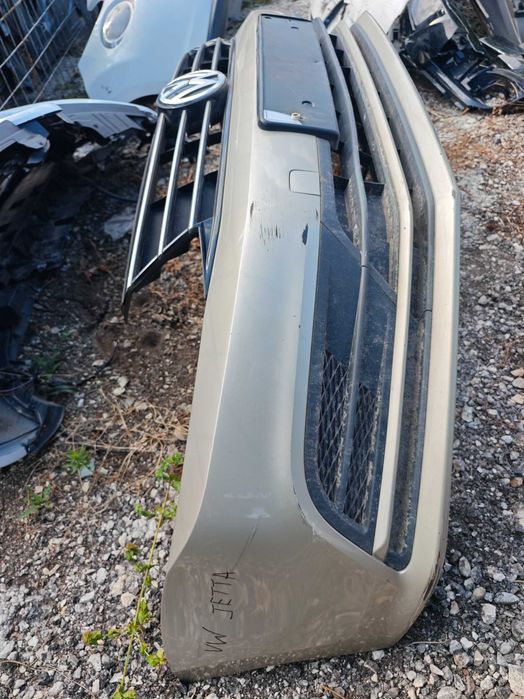 Предна броня Volkswagen VW Jetta с решетка Фолксваген Джета