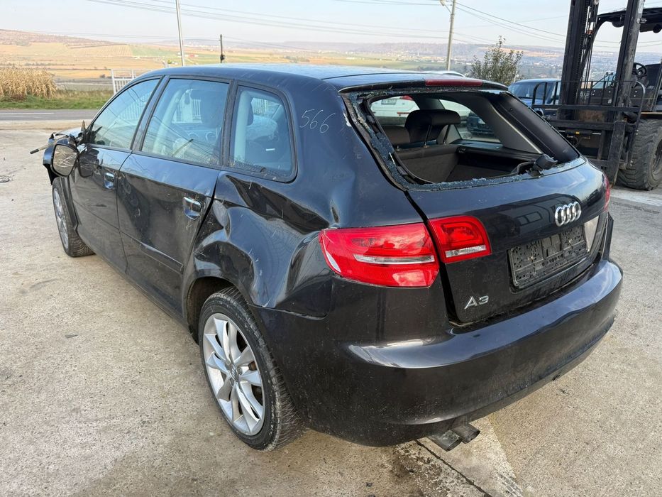 Dezmembrez / Dezmembrari / Piese / Accesorii Audi a3 2010 1.4 tsi CAXC 120.000 km stanga
