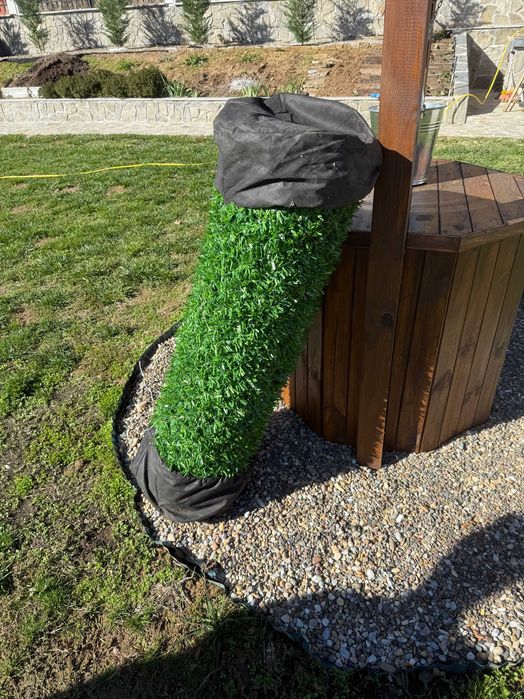 Декоративна оградна мрежа ,,жив плет"