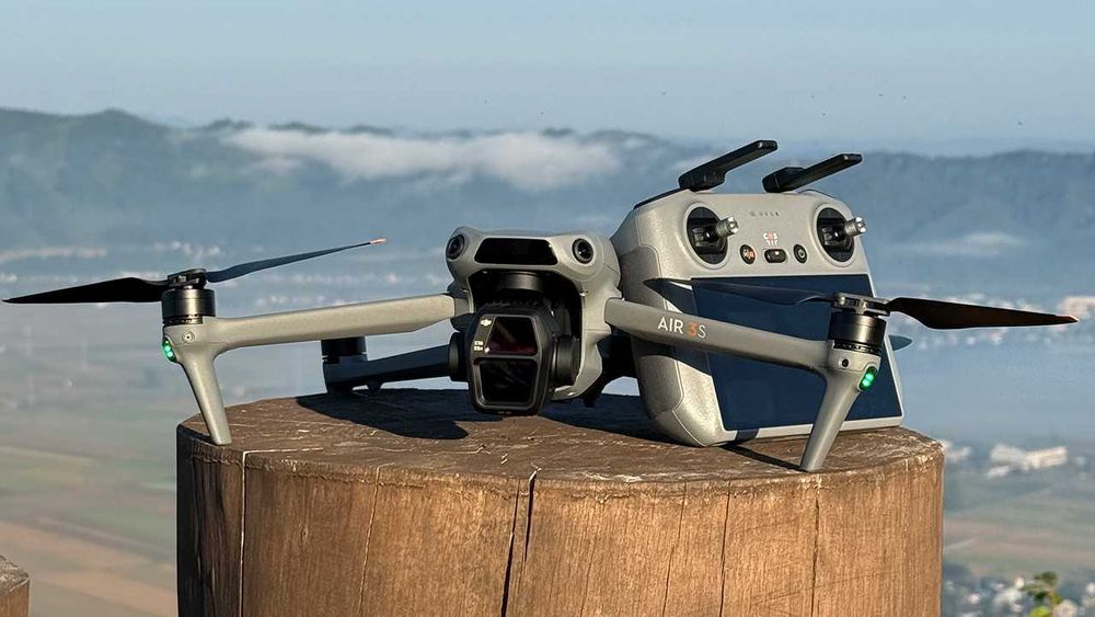 Dji Air 3S, fly more combo, 3 acumulatori, ND filter, full box, ca nou