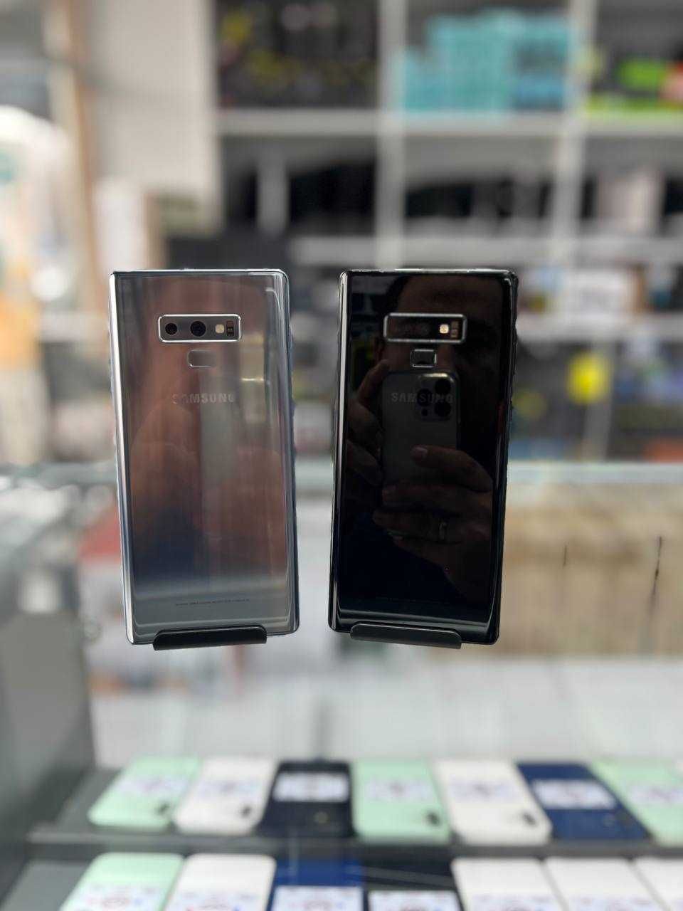 Продам Galaxy Note 9 в среднем состоянии