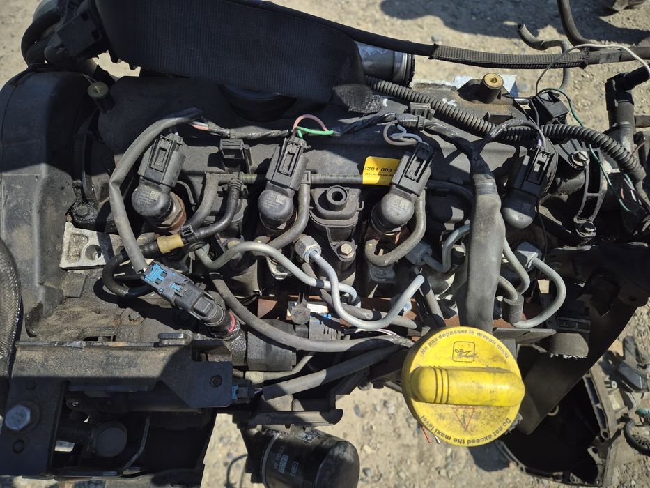 Motor 1.5 dci dacia duster 4x4 cod K9KR858