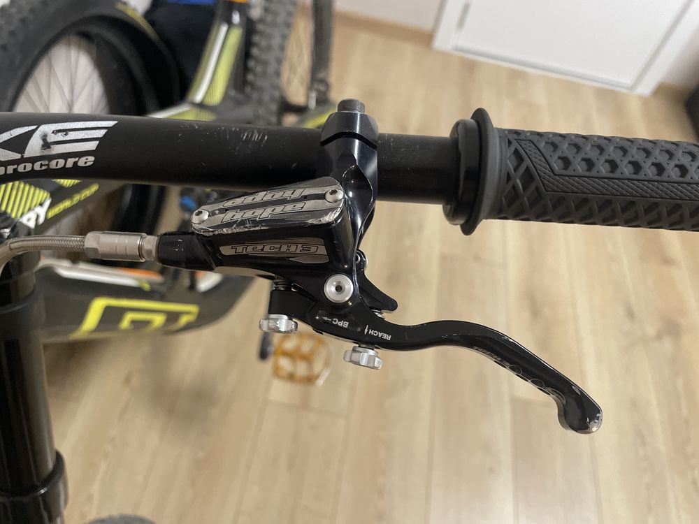Спирачки Hope tech3 V4 black
