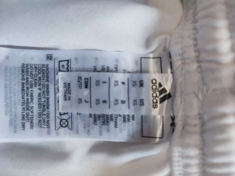 Къси панталони Adidas