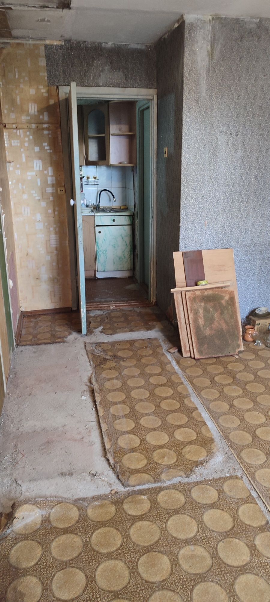 Продам квартиру в бывшем общежитии.