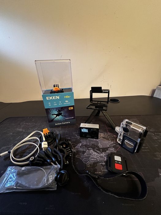 Camera sport waterproof 4K EKEN H6s+ utilizata in stare buna