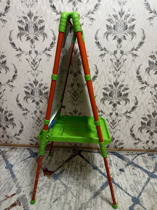 Продам детскую доску для рисования