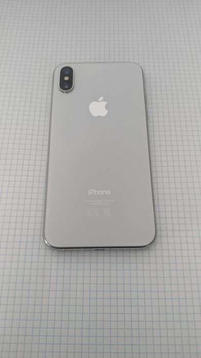 iPhone X , 64 GB.