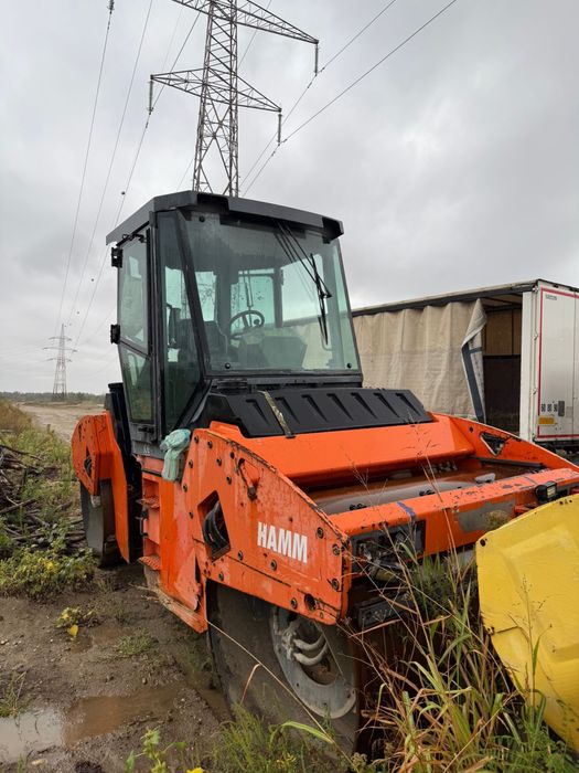 Inchiriez cilindru compactor