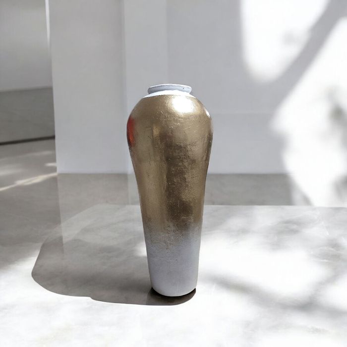 Продам интерьерную амфору высота 110 см.