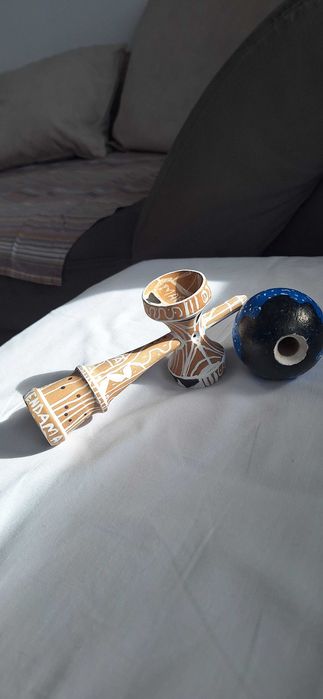 Kendama facuta manual doar doua in stoc