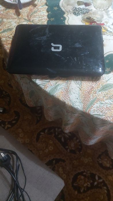 Лаптоп HP Compaq