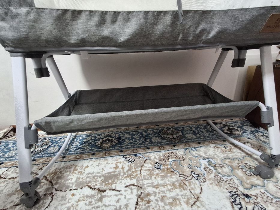 Манеж  детский..