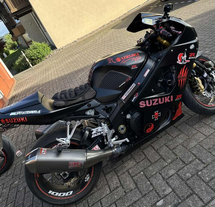 Vând motocicleta Suzuki gsx-r 1000
