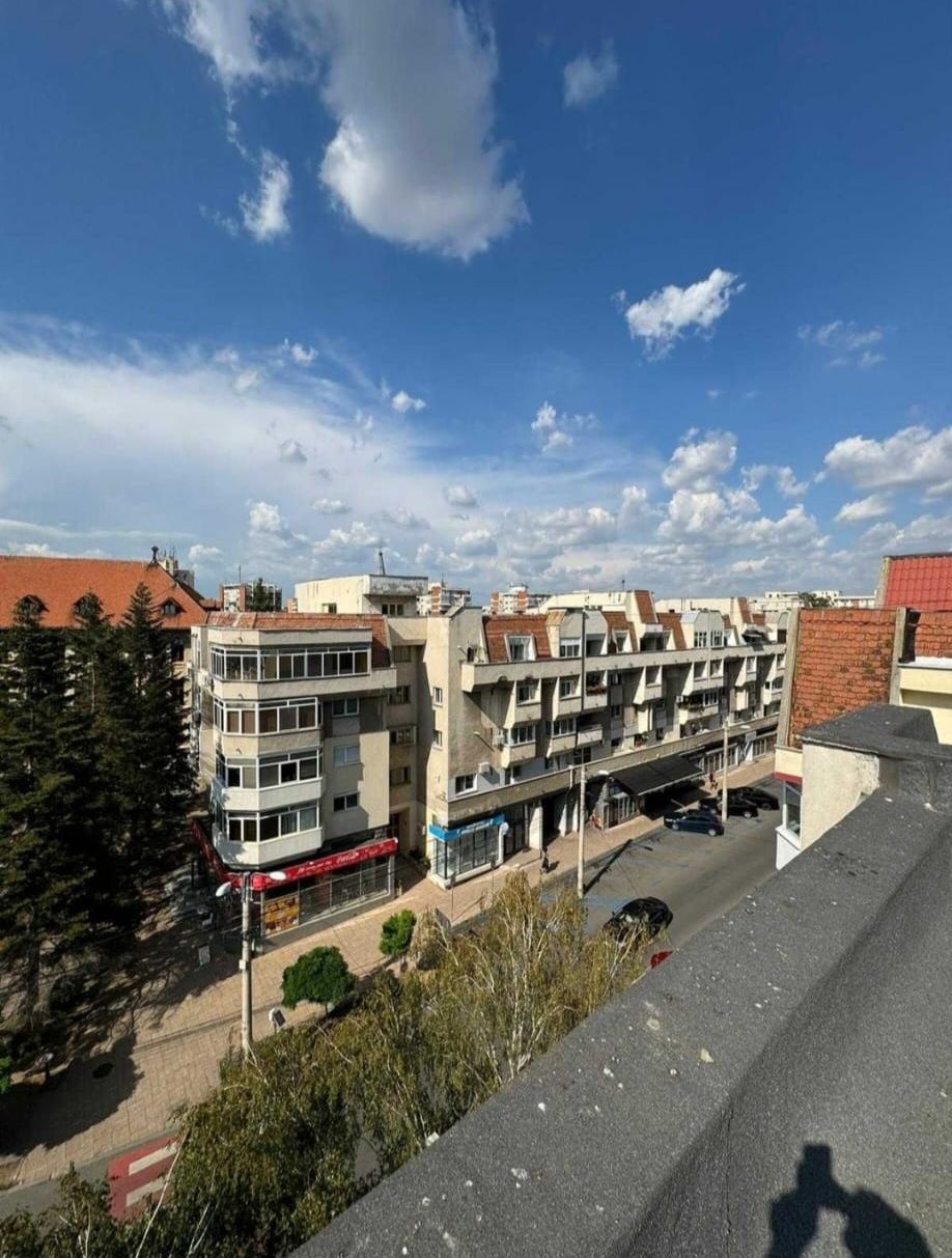 Apartament decomandat 4 camere ultracentral