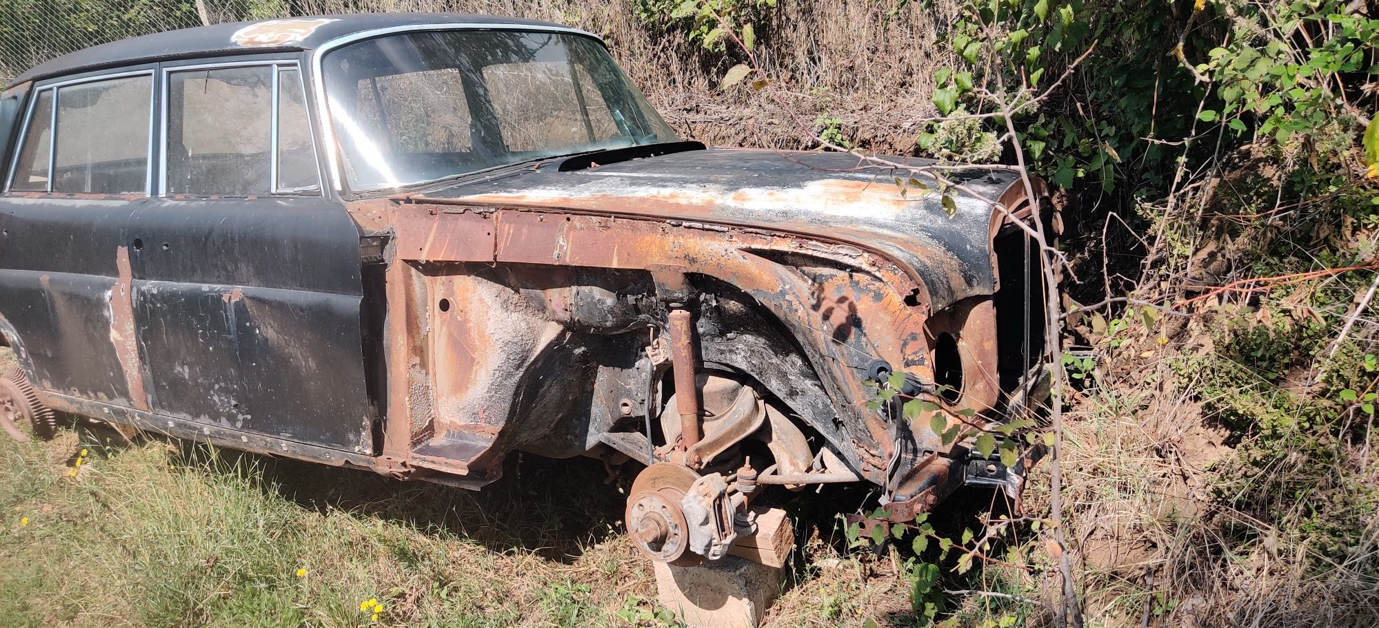 Мерцедес W110, 1966г. на части