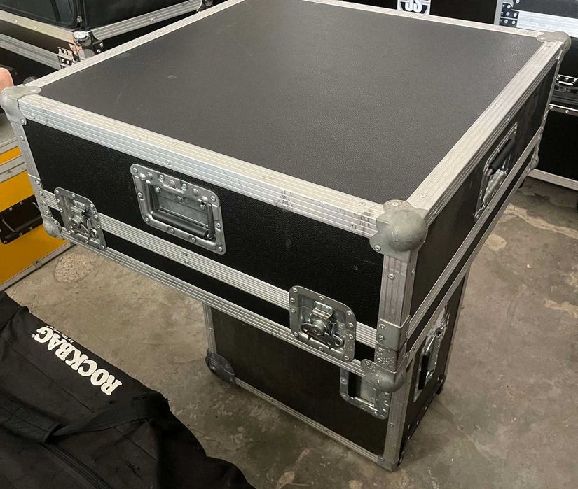 Mixer digital Behringer X32 cu flightcase