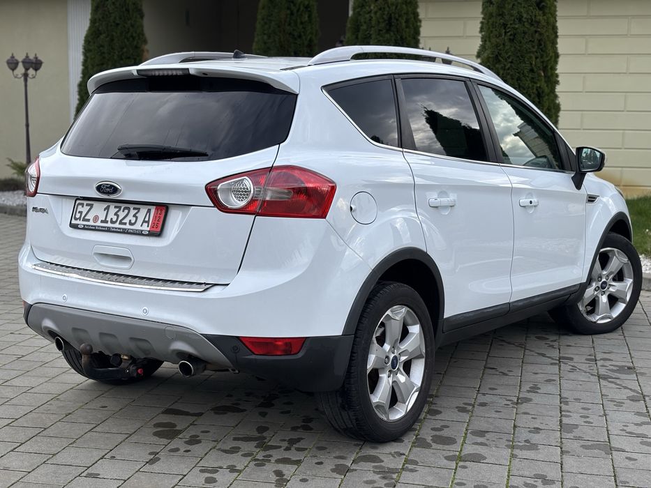 Ford Kuga Titanium 4x4  FULL   Xenon  Led  Panoramic  Import Germania